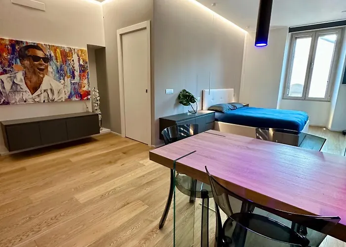 LR Deluxe Apartments - Fondazione Prada - Metro M3